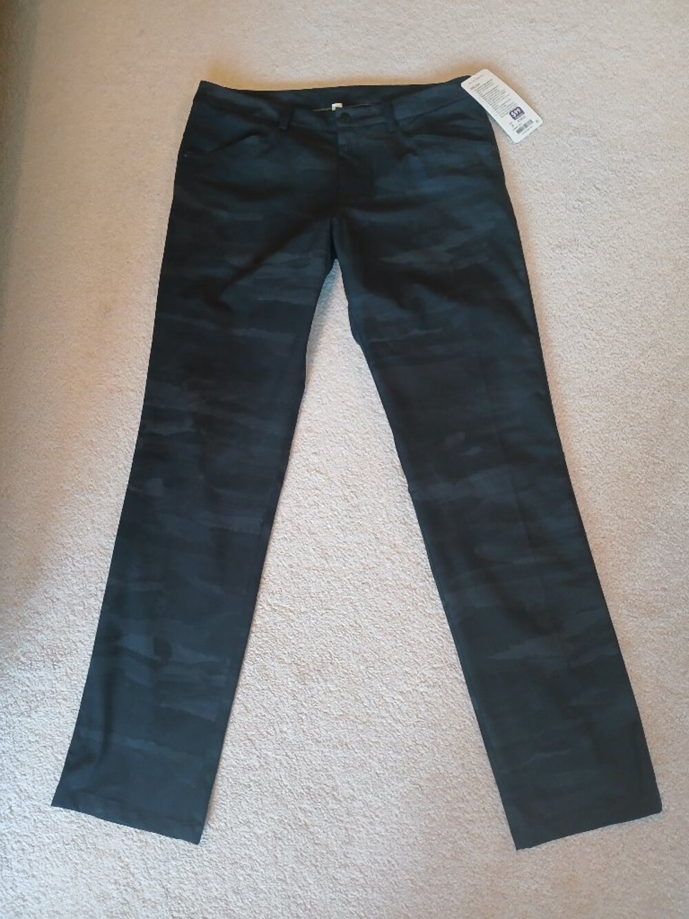 Lululemon Mens 36 Camo ABC Pant